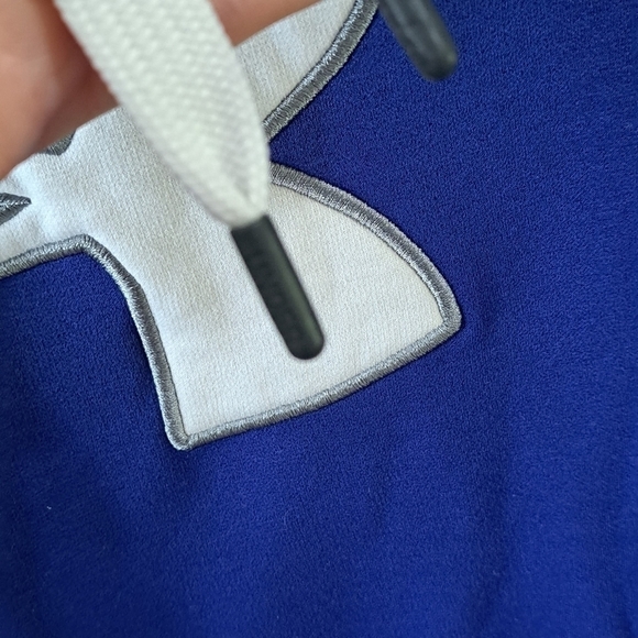 Under Armour Sweatshirt Men's Size Medium Hoodie Loose Fit Blue and White Logo - Picture 3 of 13
